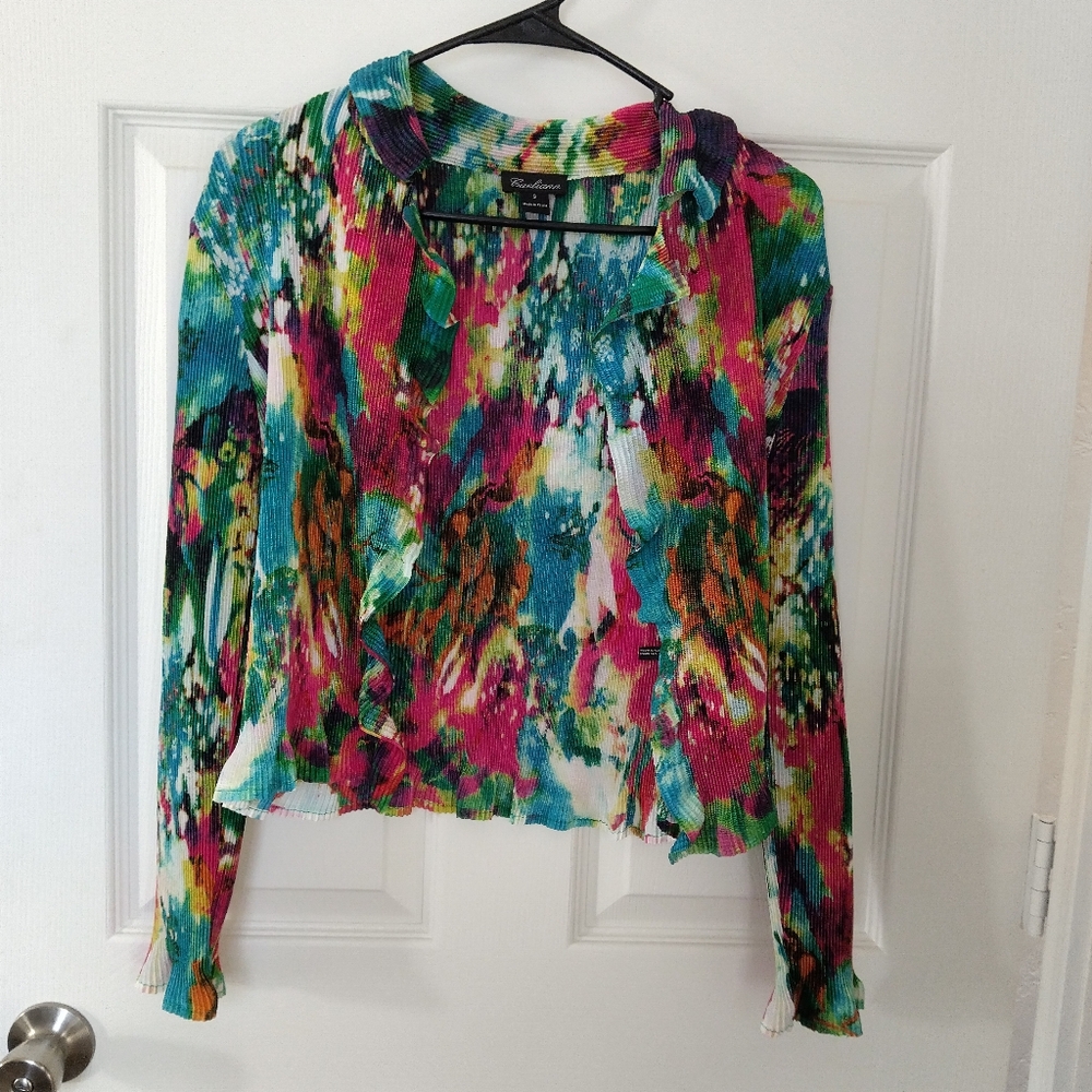 Caeliann open face ruffle accordion top